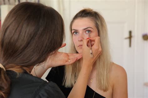 Journelles Beauty Tutorial Bronzy Eyes Mit Nude By Nature