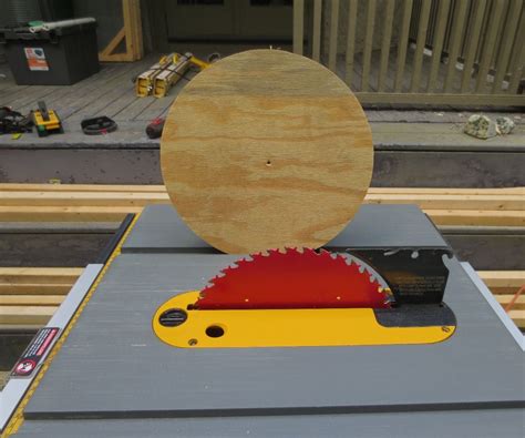 How To Cut Perfect Circles With A Table Saw 7 Steps With Pictures Instructables