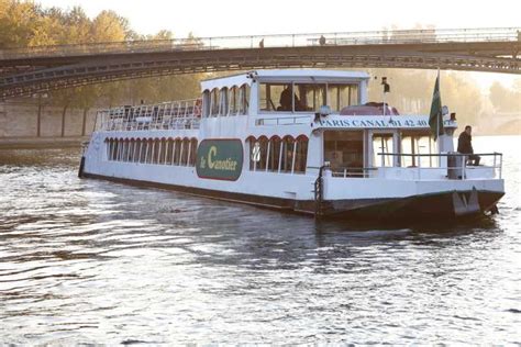 Paris: Happy Hour Evening Cruise on the Seine River | GetYourGuide