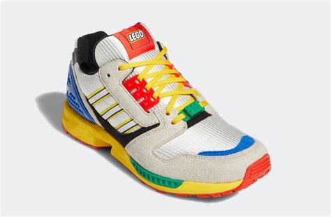 ¡adidas Y Lego Nos Dan Un Vistazo Completo A Su épica Colaboración