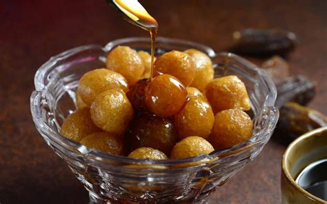 Popular Arabic Sweets Desserts Kunfa Baklawa More Mybayut