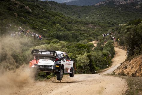 S Bastien Ogier Prend La T Te Au Rallye De Sardaigne Hyundai Rate La