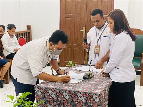 Penandatanganan Perjanjian Kinerja Dan Pakta Integritas Pada Pengadilan