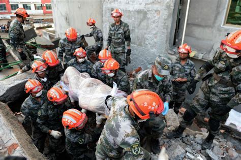 Suman 7 Mil 276 Muertos Por Terremoto En Nepal