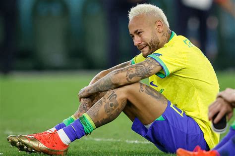 Tearful Neymar Consoled By Son Of Croatia Star Ivan Perisic Futbol On