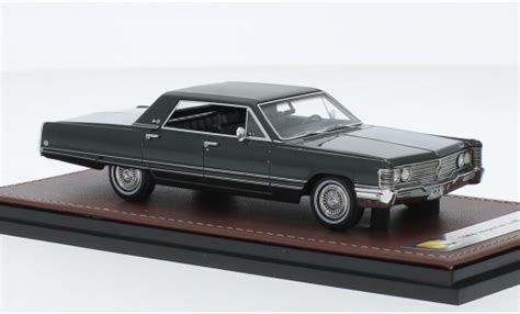 Diecast Model Cars Chrysler Imperial 1 43 American Excellence Brown