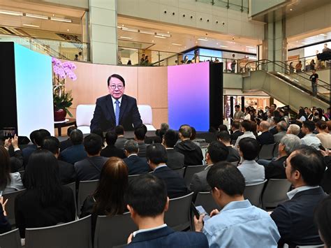 首屆「香港悅讀周」 陳國基指香港正發展成中外文化藝術交流中心 新浪香港