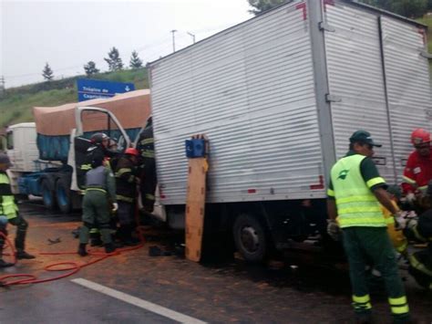 G1 Após acidente faixas da rodovia Ayrton Senna são liberadas