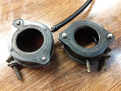 1976 80 Kawasaki Kz750b Kz750g Twin Carburetor Holders 16065 036