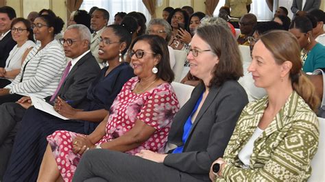 OMCV celebra Dia da Mulher Cabo verdiana na Presidência da República