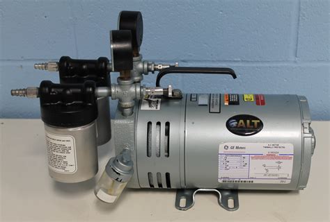 Gast 0523 V4B G180DX Rotary Vane Vacuum Pump