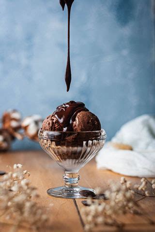 Glace Chocolat Noir Lait D Amande Les Douceurs D Adonis