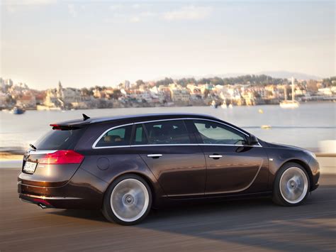 Opel Insignia Sports Tourer Specs Photos