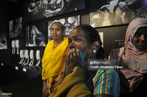 A Bhopal Gas Tragedy Survivor Woman Get Emotional During Her Visit To