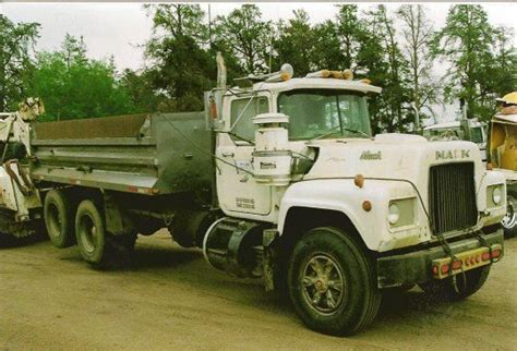 1980 Mack R686st Tpi