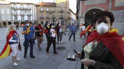 Cacerolada Contra El Gobierno De Pedro S Nchez En Avil S La Nueva Espa A