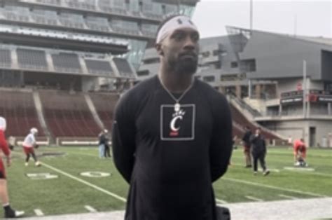 Tfon Speaks With Bearcats Wr Chris Scott The Front Office News