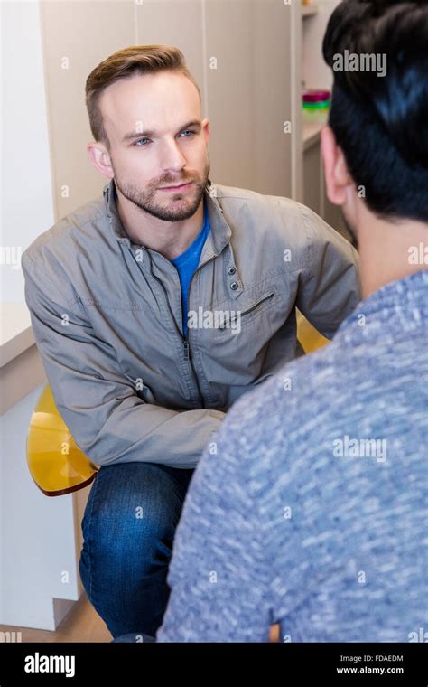 Gay Couple Noir Et Blanc Banque De Photographies Et Dimages Haute R Solution Alamy