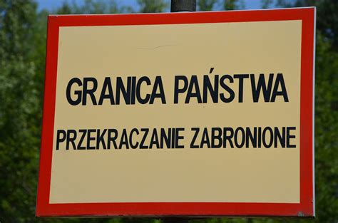 Wiadomości MSWiA wprowadziło zakaz przebywania na granicy z