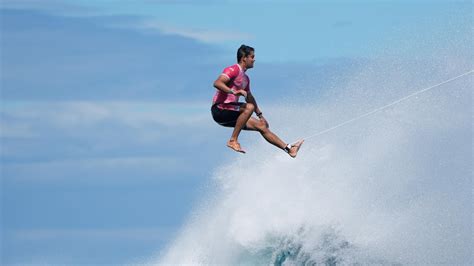 How Photographers Are Capturing Olympic Surfing