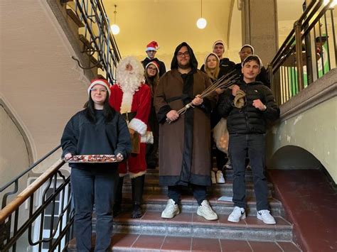 Stadt Regensburg Archiv Bfs Schulleben Der Nikolaus Besucht