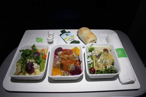 Why Jetblue Dinner In Mint Class Is The Best Live And Lets Fly