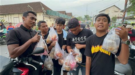 Kerja Ambil Gaji Pulang Beli Takjil Ngene Kok Iseh Kelingan