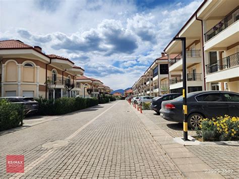 VALİ KONAKLARI 2 DE SATILIK ARA KAT 2 1 GBK İYİ KONUMLU DAİRE 23995