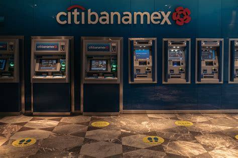 apollo backed banamex bidder seeks  billion  hsbc bank