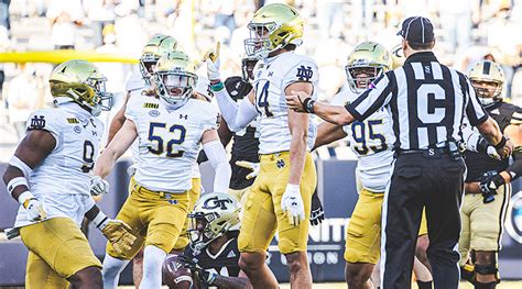 Notre Dame Football An Early Look At The Defense And Special Teams In