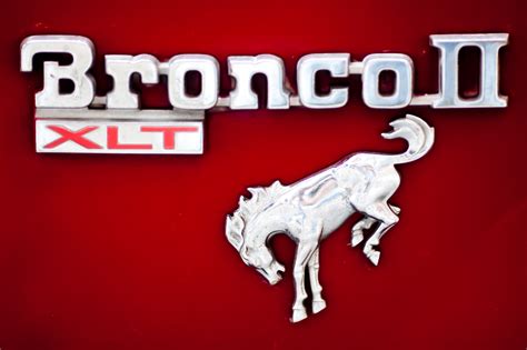 Ford Bronco Logo Wallpaper