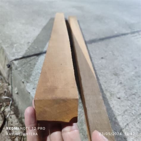 Jual Kaso Bantalan Rangka Decking Lantai Kayu Bengkirai Ulin X X