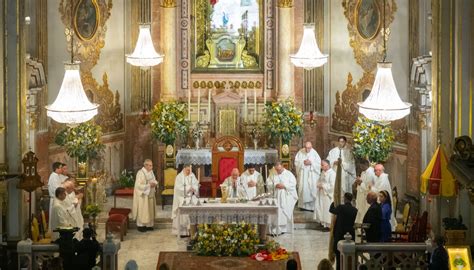 La Patrona de Castelló abre el año jubilar Mariano con la solemne Misa