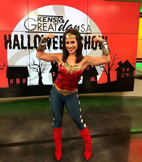 Alexis Wonderwoman Lifts