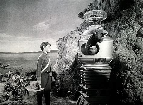 MUSINGS OF A SCI FI FANATIC Lost In Space S1 E8 Invaders From The