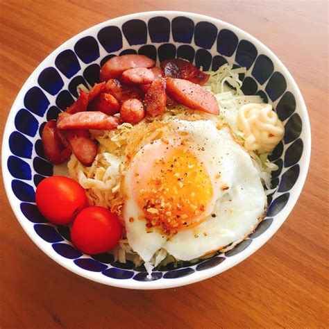 簡単ランチウインナーバター醤油キャベツ丼 レシピ・作り方 By きよきよっち 楽天レシピ