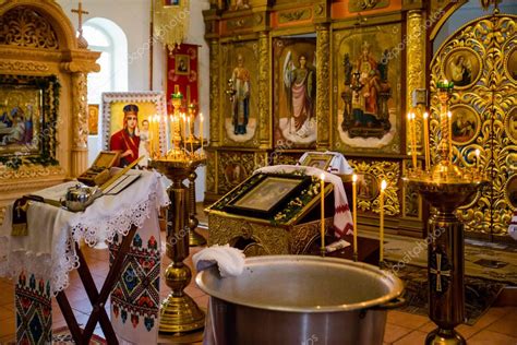 La Fuente Para El Bautismo De Los Ni Os En La Iglesia Ortodoxa