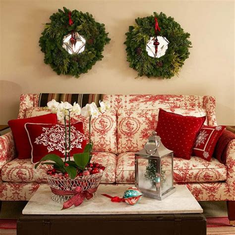 40 Traditional Christmas Decorations - DigsDigs