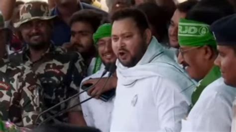 Lok Sabha 2024 Tejashwi Yadav Become Election Singer Targeted Pm Modi Tum To Dhokhebaj Ho