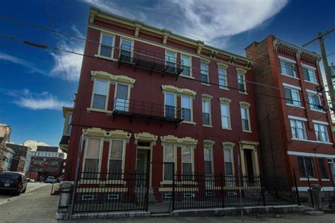 1101 Dayton St Cincinnati Oh 45214 Mls 1691575 Redfin