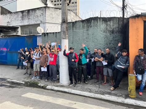 Assembleia Os Trabalhadores E Trabalhadoras Da Empresa De