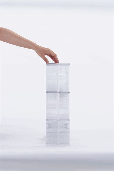 Polyformer By Reiten Cheng Turns Water Bottles Into Filaments