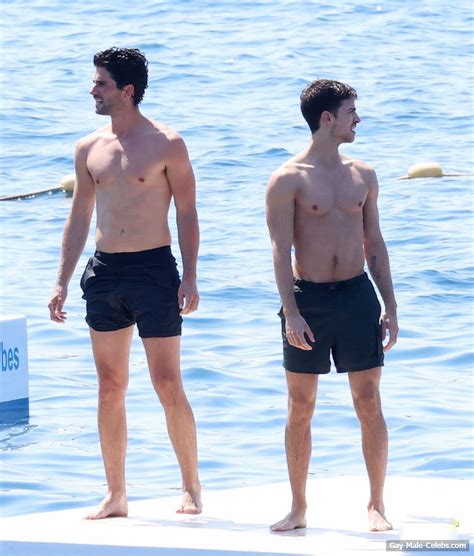 Manu Rios Shirtless Beach Photos Gay Male Celebs