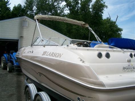 Larson Escape Deck Boat No Reserve For Sale In Old Lyme