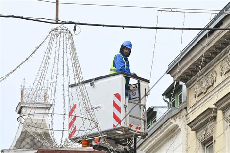 Odbrojavaju Se Dani Ve Je Po Elo Ki Enje Grada Za Advent Zagreb Info