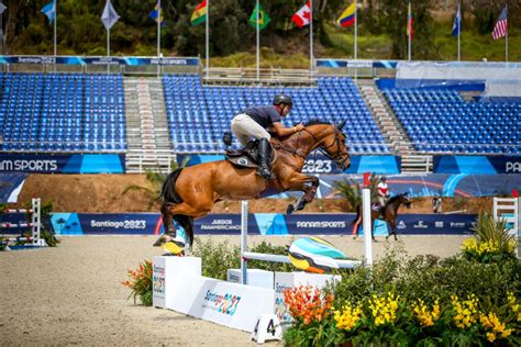 Criação nacional cavalos Brasileiro de Hipismo muito bem