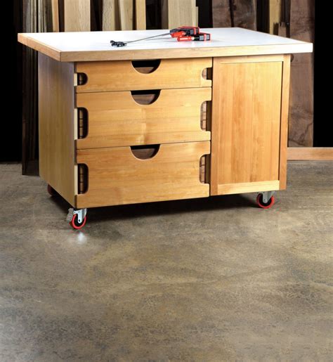 Mobile Assembly Table Popular Woodworking