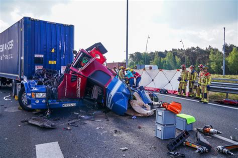 Zwaar Ongeval Met Vrachtwagens Op De A Brabant