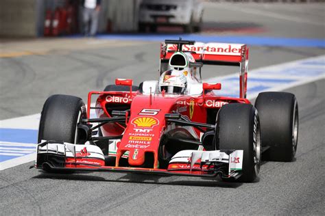 Ergebnis Barcelona F1 Test Tag 1 Vettel Startet Mit Bestzeit Auto