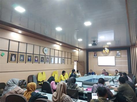 Dekan Memimpin Rakor Akreditasi PS Pendidikan Bahasa Dan Sastra